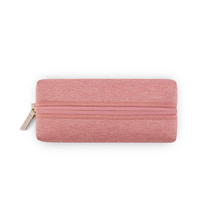 کیف موشی مدل Pluma Pouch Moshi Pluma Pouch Carnation Pink Bag