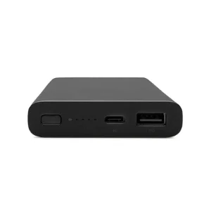 نمای نزدیک درگاه‌های USB-A و USB-C پاوربانک بی‌سیم شیائومی 10000 میلی‌آمپرساعت مشکی به همراه نشانگر LED میزان شارژ
