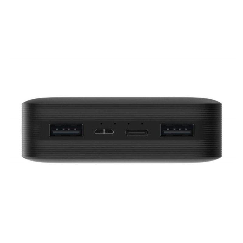 نمای نزدیک درگاه‌های پاوربانک ردمی 20000 میلی‌آمپرساعت 18 وات شامل دو خروجی USB-A، ورودی USB-C و Micro USB