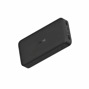 نمای زاویه‌دار پاوربانک ردمی 20000 میلی‌آمپرساعت 18 وات مشکی با دو درگاه USB و درگاه‌های ورودی Micro USB و USB-C
