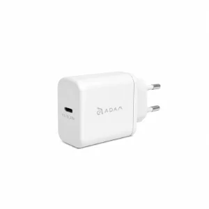 نمای زاویه‌دار شارژر دیواری ADAM Elements Omnia F1 سفید 20 وات با درگاه USB-C و پشتیبانی از فناوری Power Delivery (PD)، مناسب برای شارژ سریع گوشی موبایل، تبلت و سایر دستگاه‌های سازگار