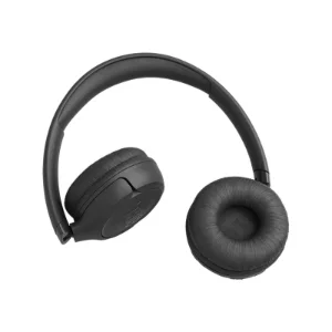 نمای داخلی و پدهای گوش هدفون بی‌سیم JBL Tune 530BT مشکی