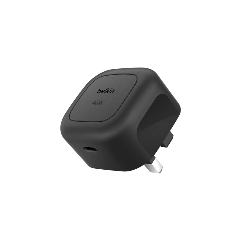 نمای زاویه‌دار شارژر دیواری Belkin BoostCharge 45W مشکی