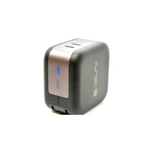 نمای زاویه‌دار شارژر دیواری Delfy Elektra 45W مشکی