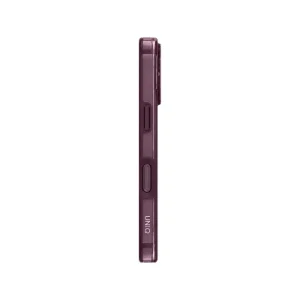 نمای کناری قاب UNIQ Clario Fig Purple مخصوص آیفون 18 پرو مکس با دکمه‌های جانبی و لوگوی UNIQ